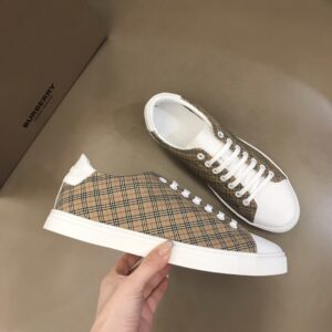 Balenciaga Shoe Style 2201126