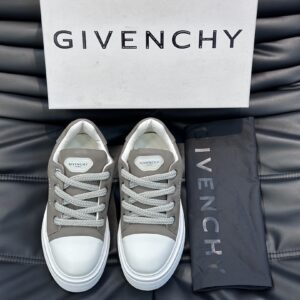 Givenchy Shoe Style 3001126
