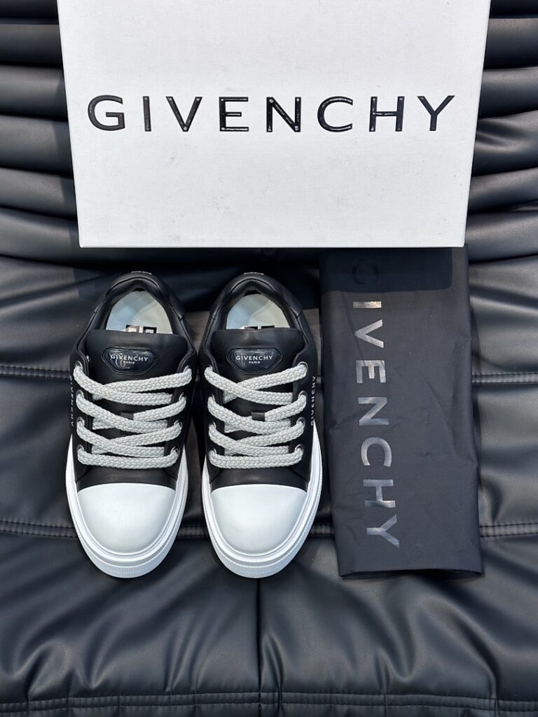 Givenchy Shoe Style 3001126