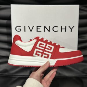 Givenchy Shoe Style 2401126