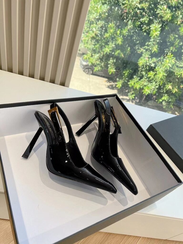 Saint Laurent Shoe Style 3201142