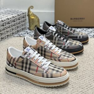 Balenciaga Shoe Style 2201127