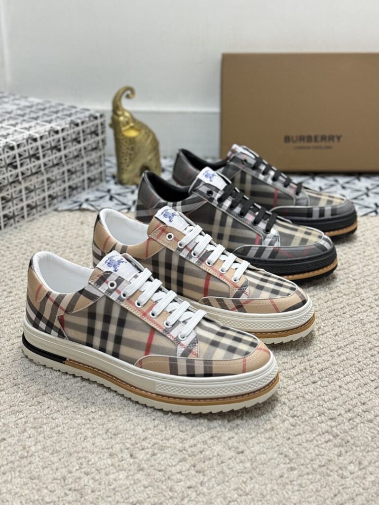 Balenciaga Shoe Style 2201127
