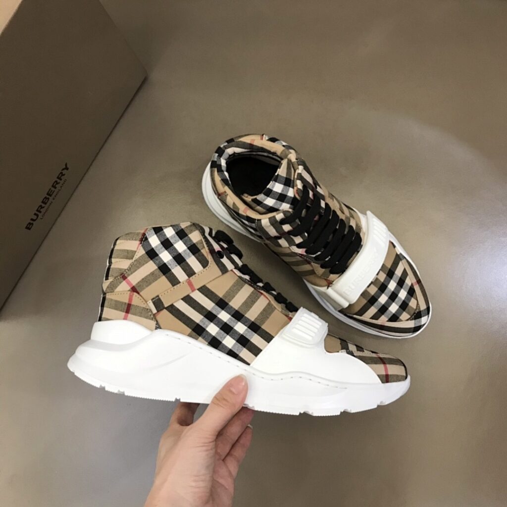 Balenciaga Shoe Style 2601126