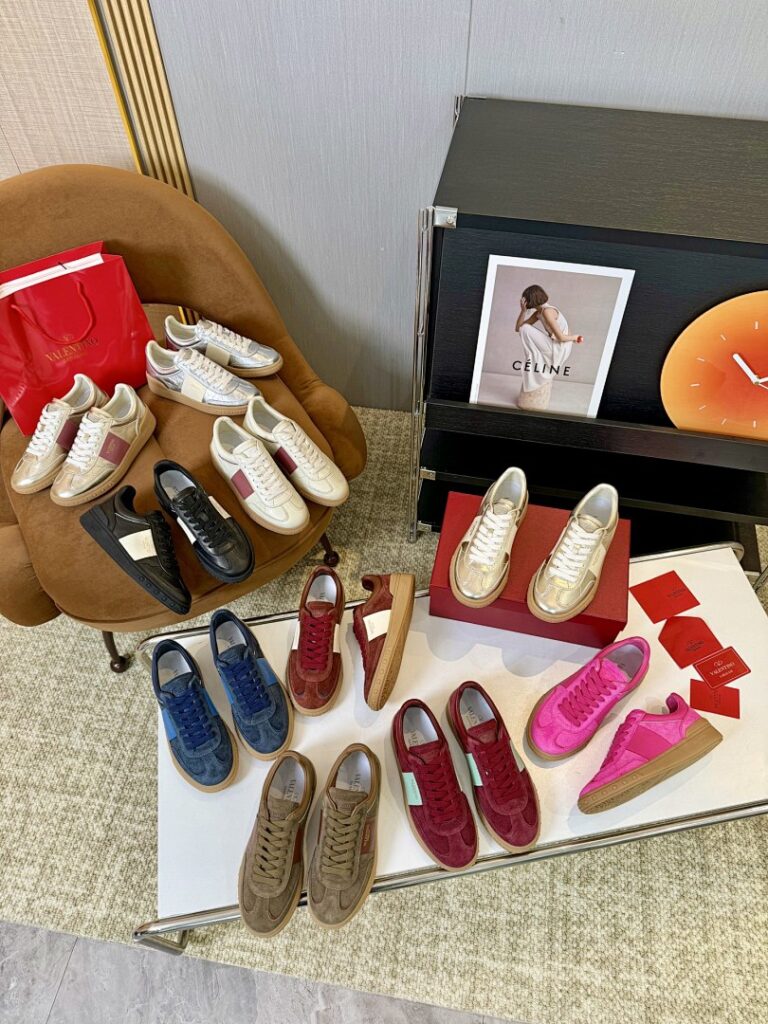 Valentino Shoe Style 3101170
