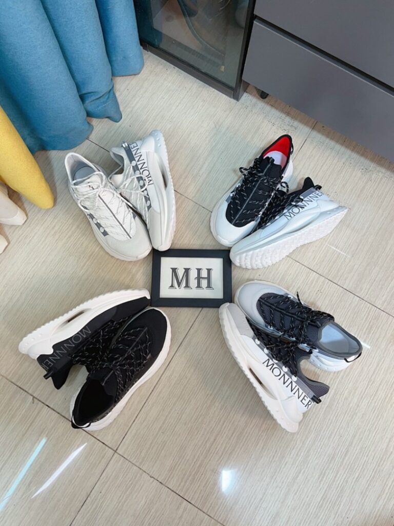 Moncler Shoe Style 2491155