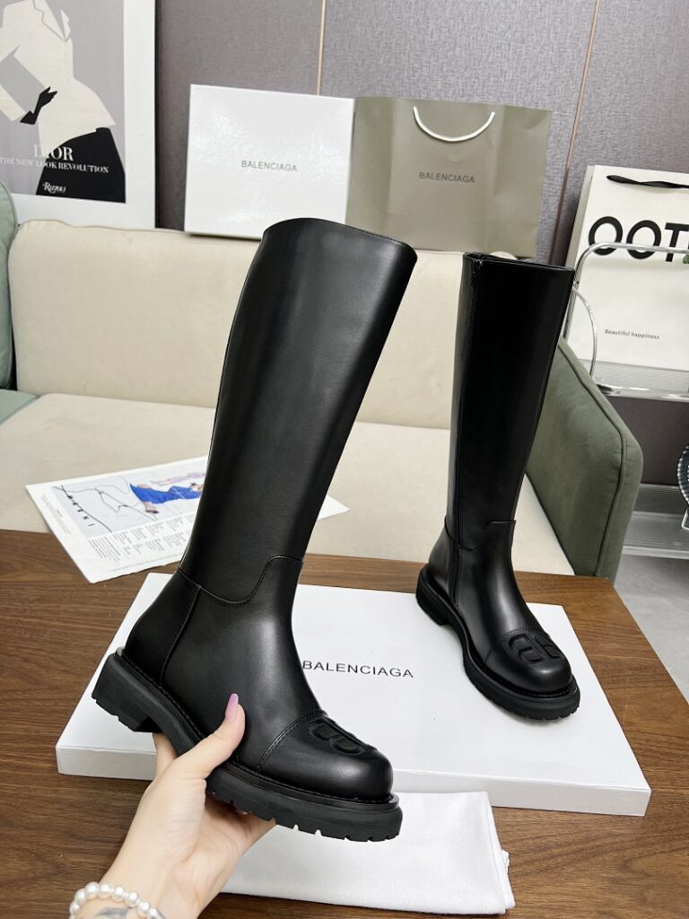 Balenciaga Shoe Style 4201178