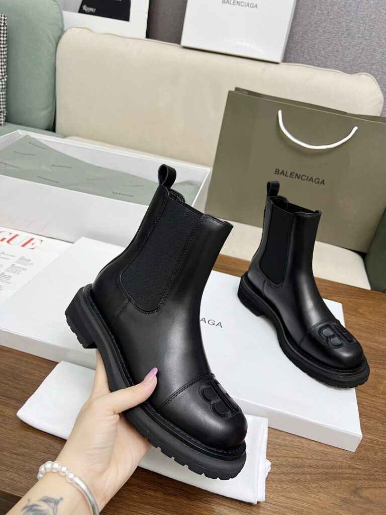 Balenciaga Shoe Style 3101178