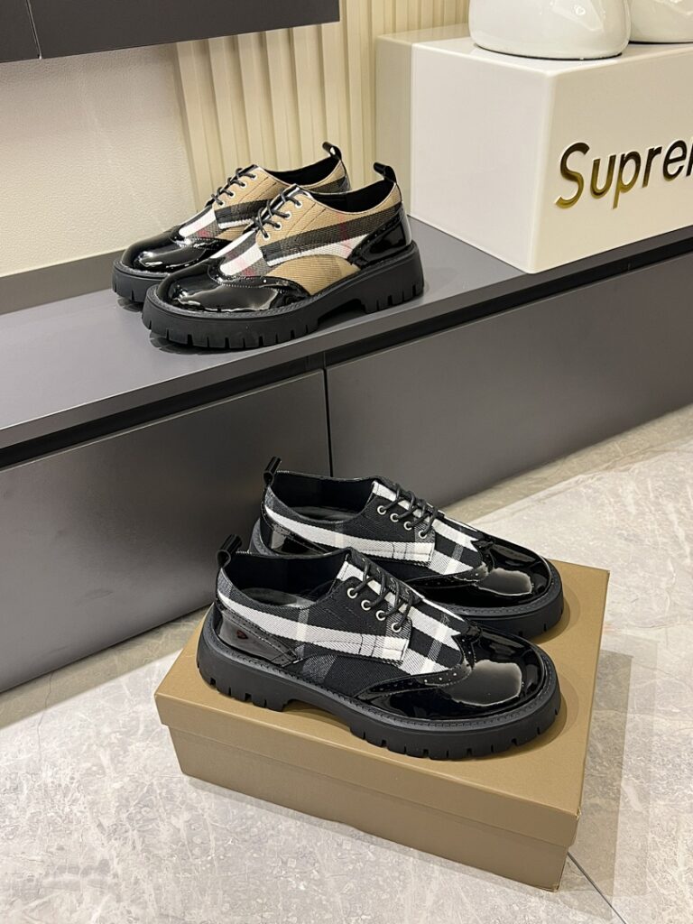 Balenciaga Shoe Style 2511126