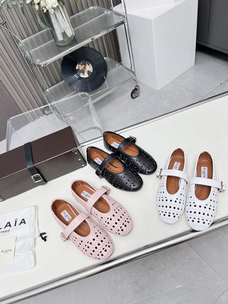 Alaia Shoe Style 2491177