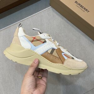 Balenciaga Shoe Style 2401127