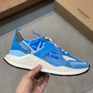 Balenciaga Shoe Style 2401127