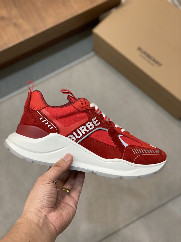 Balenciaga Shoe Style 2401127