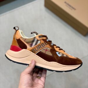 Balenciaga Shoe Style 2401127