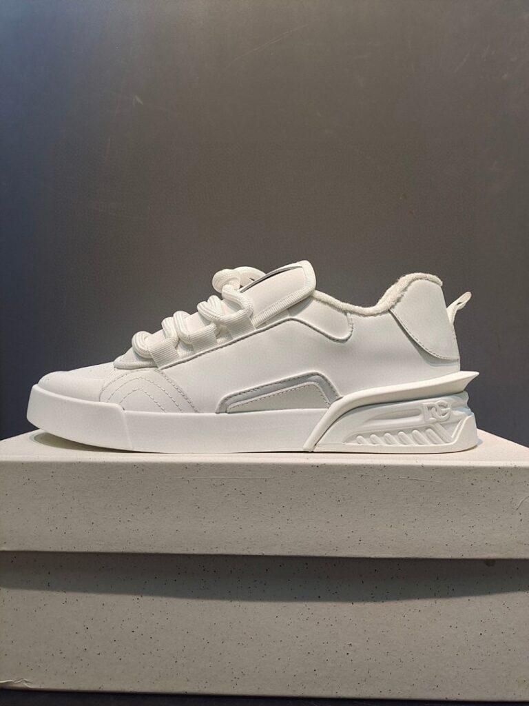 Dolce & Gabbana Shoe Style 3301142