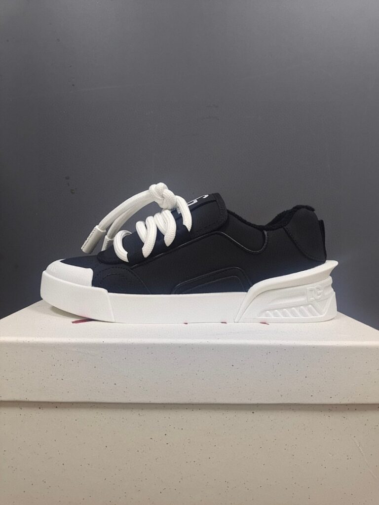 Dolce & Gabbana Shoe Style 3301142