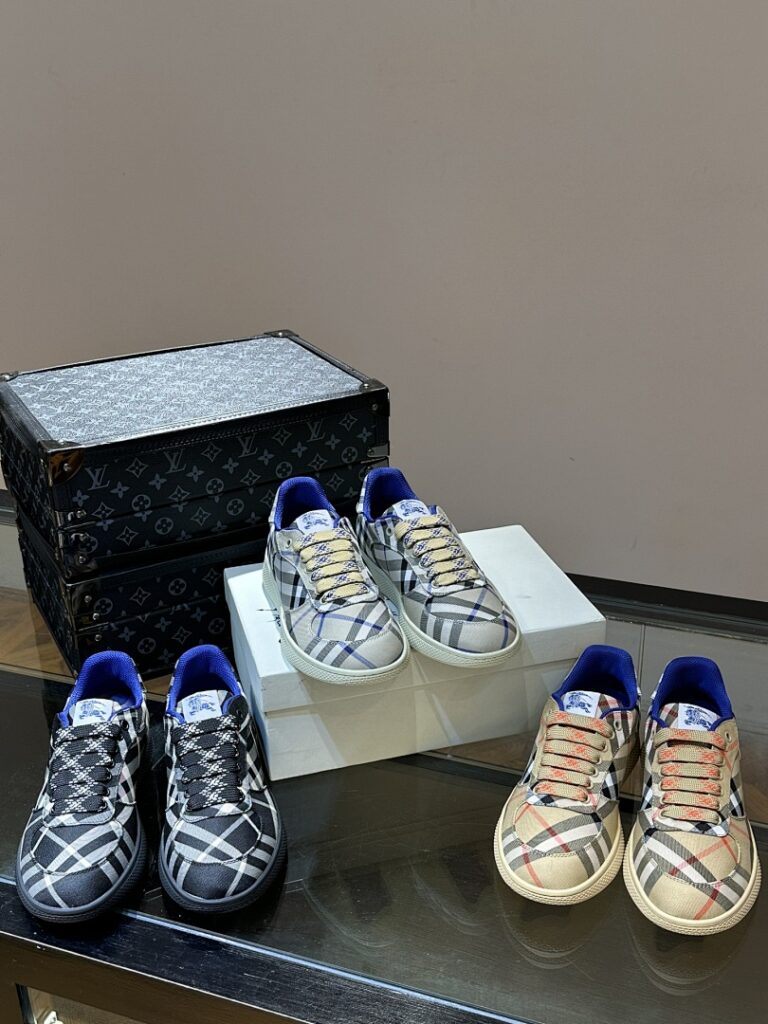 Balenciaga Shoe Style 2301126