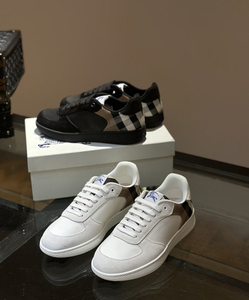 Balenciaga Shoe Style 2301126