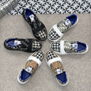 Balenciaga Shoe Style 2401127