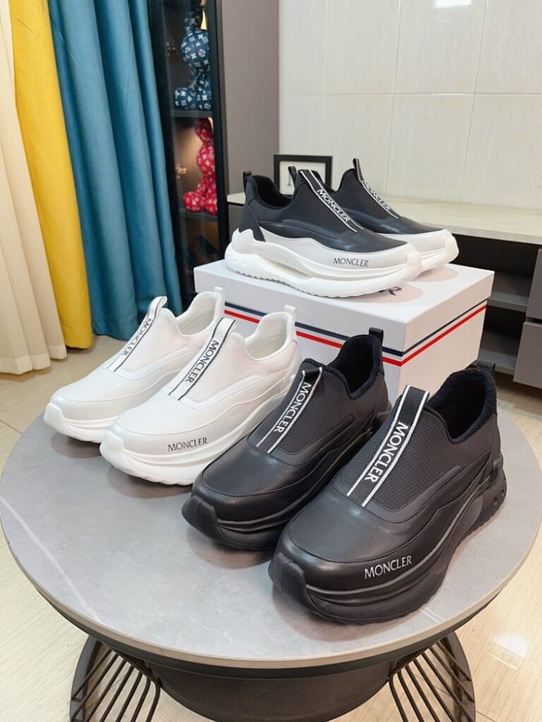 Moncler Shoe Style 2801155