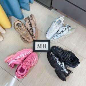 Balenciaga Shoe Style 4001155