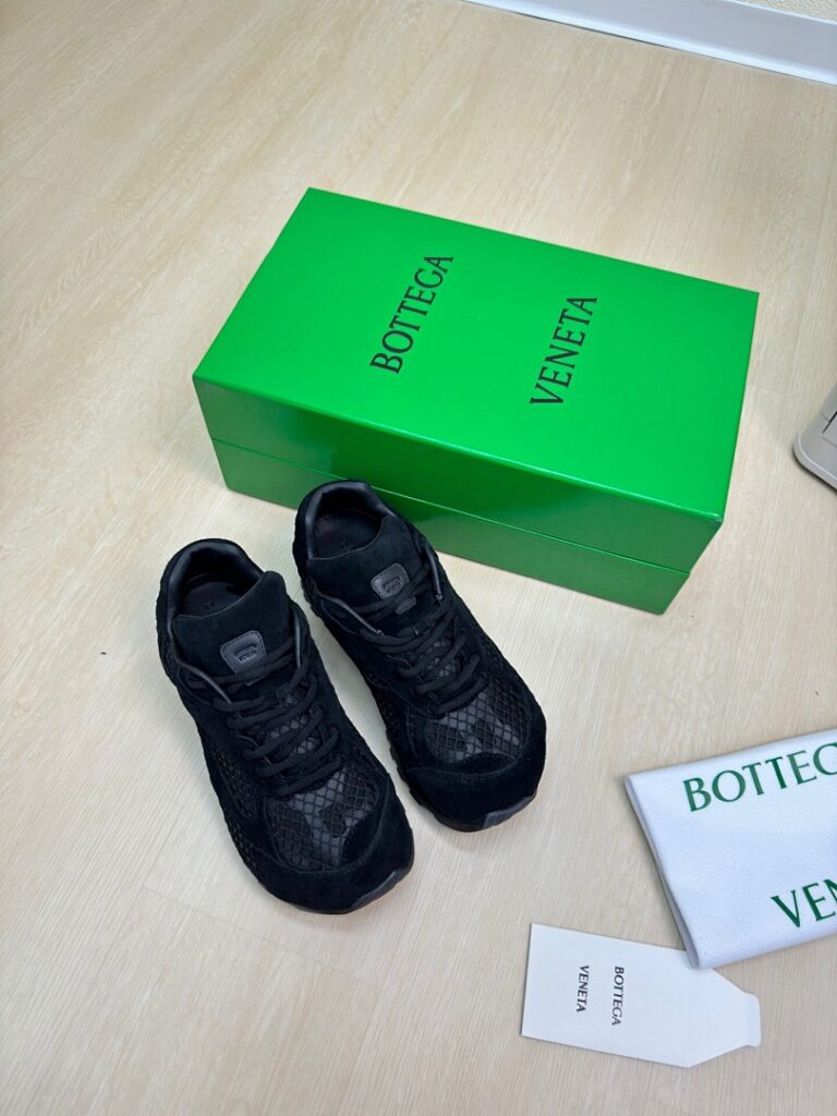 Bottega Veneta Shoe Style 3301111