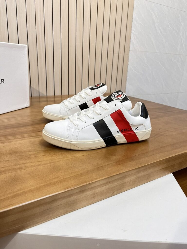 Moncler Shoe Style 2701125