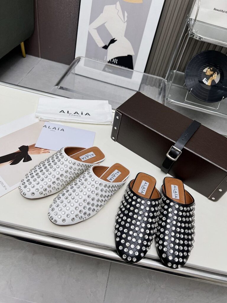 Alaia Shoe Style 2602411