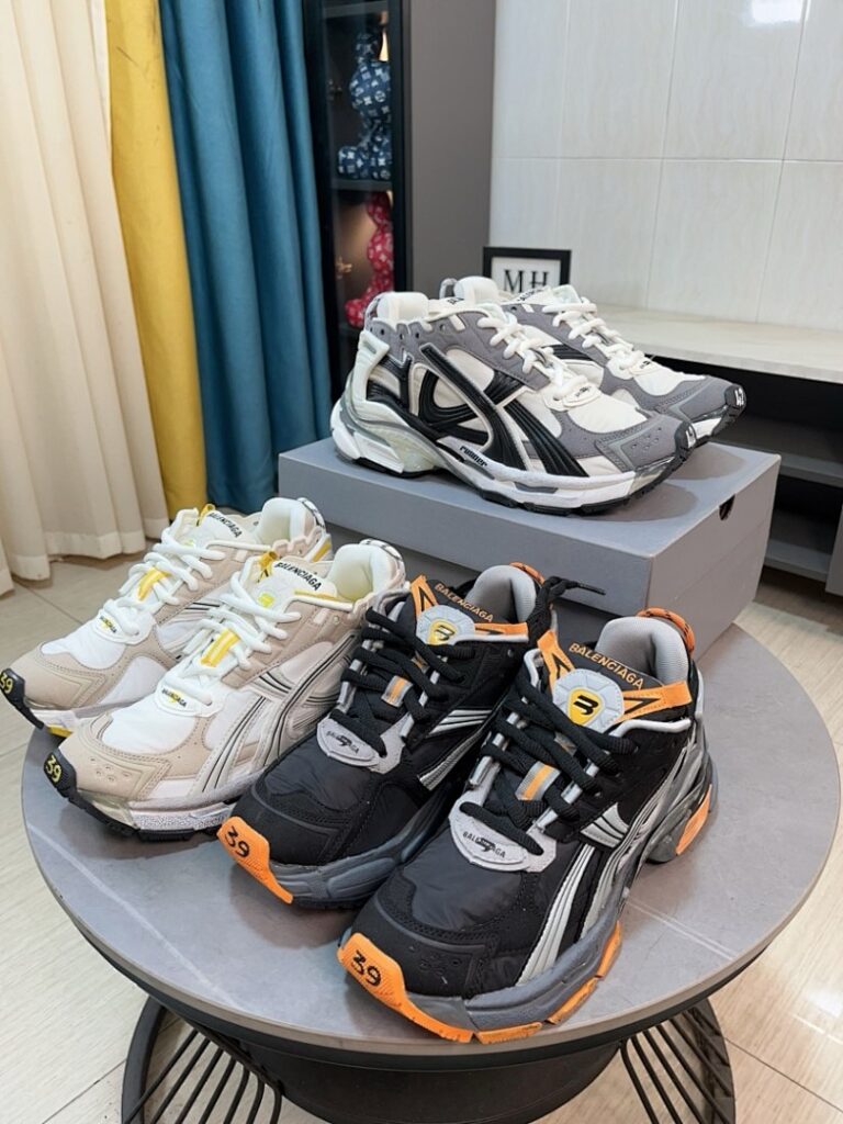 Balenciaga Shoe Style 4201155