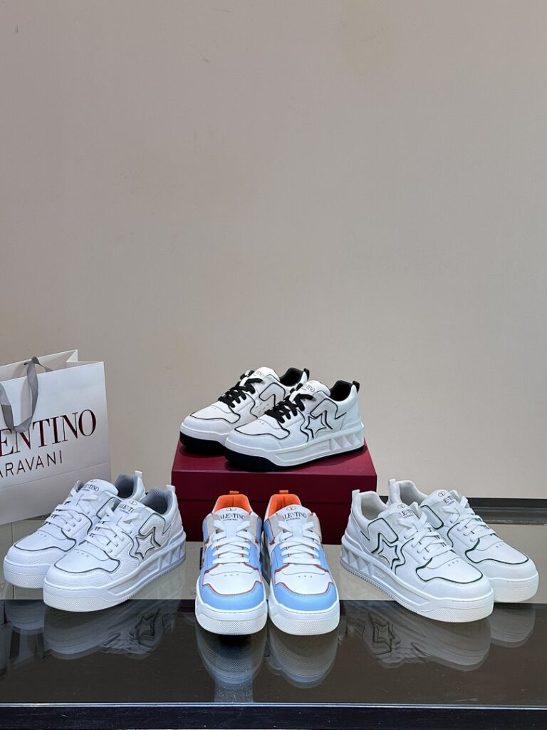 Valentino Shoe Style 3501126