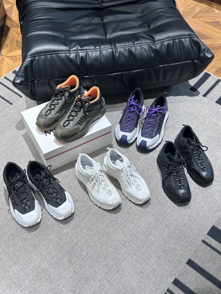Moncler Shoe Style 4401126