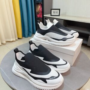 Moncler Shoe Style 2401155
