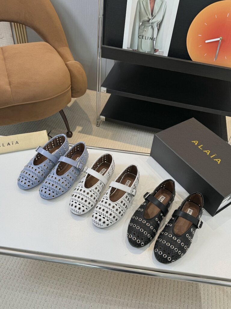 Alaia Shoe Style 3301170