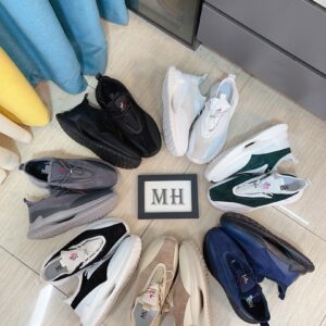 Moncler Shoe Style 3201155