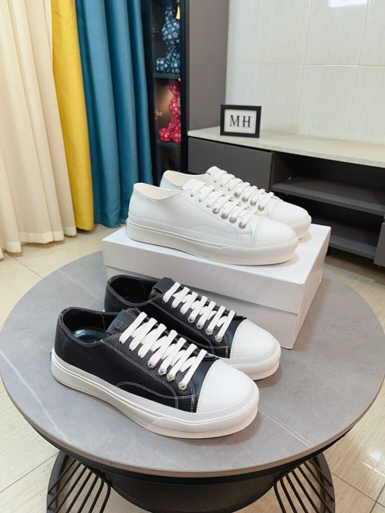 Givenchy Shoe Style 2201155