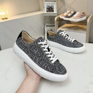 Shoe Style 2401132