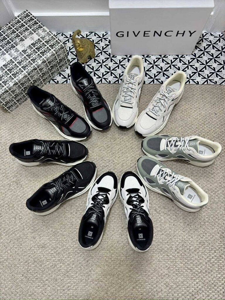 Givenchy Shoe Style 3401127
