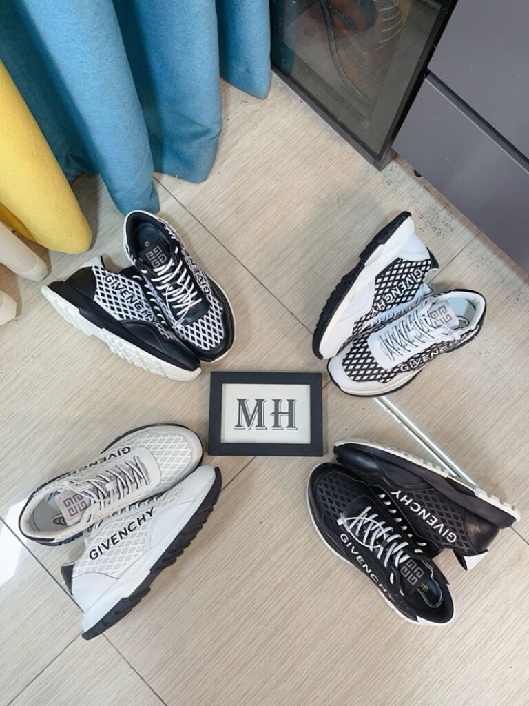 Givenchy Shoe Style 3001155