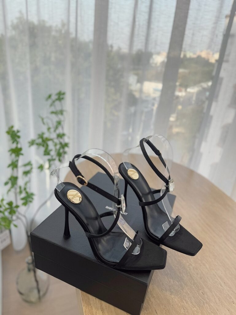Saint Laurent Shoe Style 2701150
