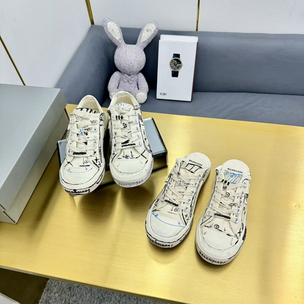 Balenciaga Shoe Style 2801192
