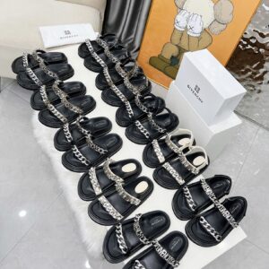 Givenchy Shoe Style 2492113