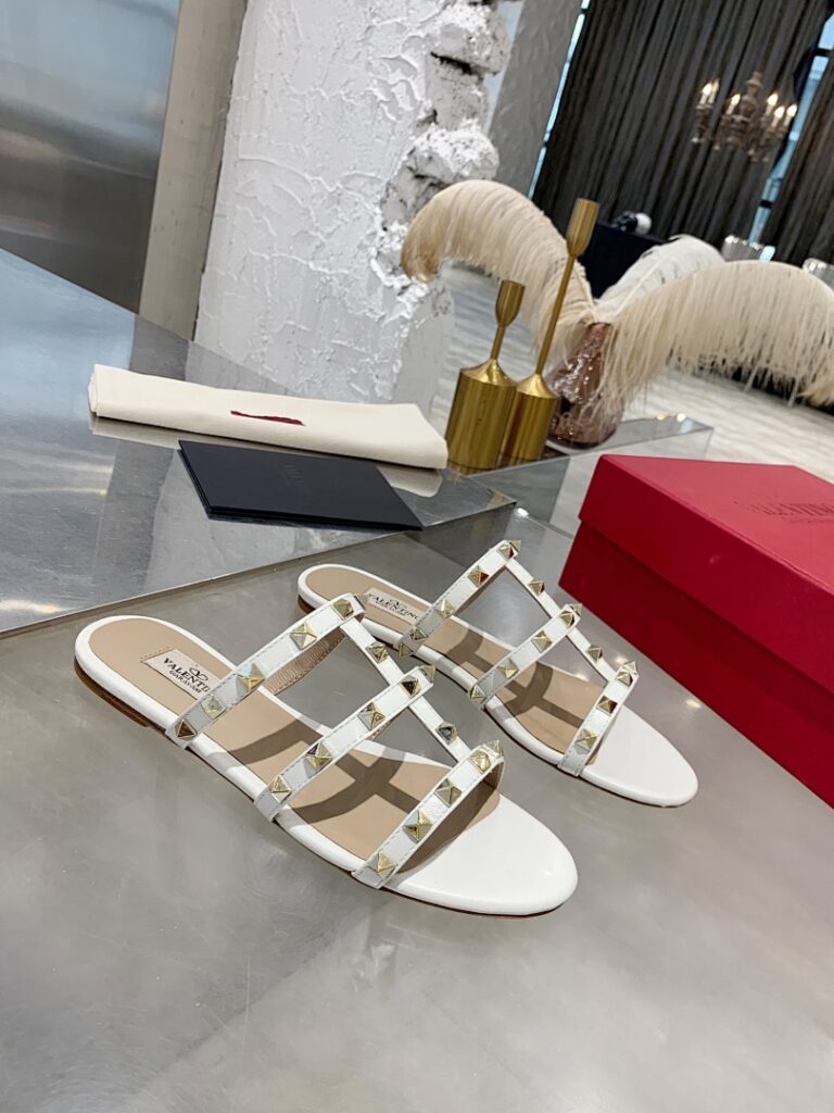 Valentino Shoe Style 2301194