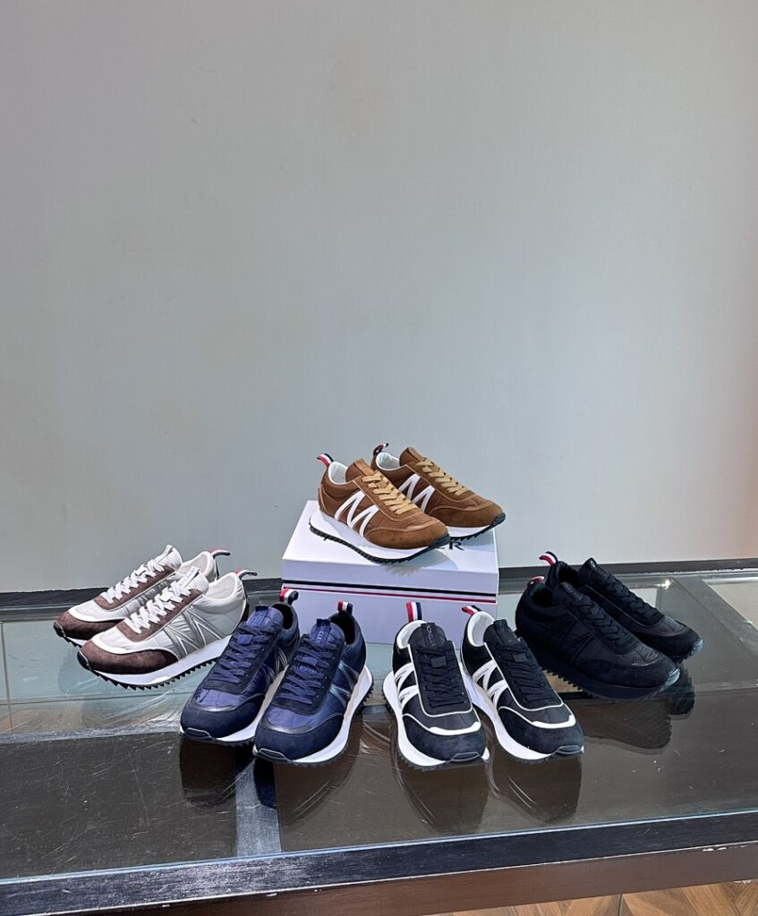 Moncler Shoe Style 3601126