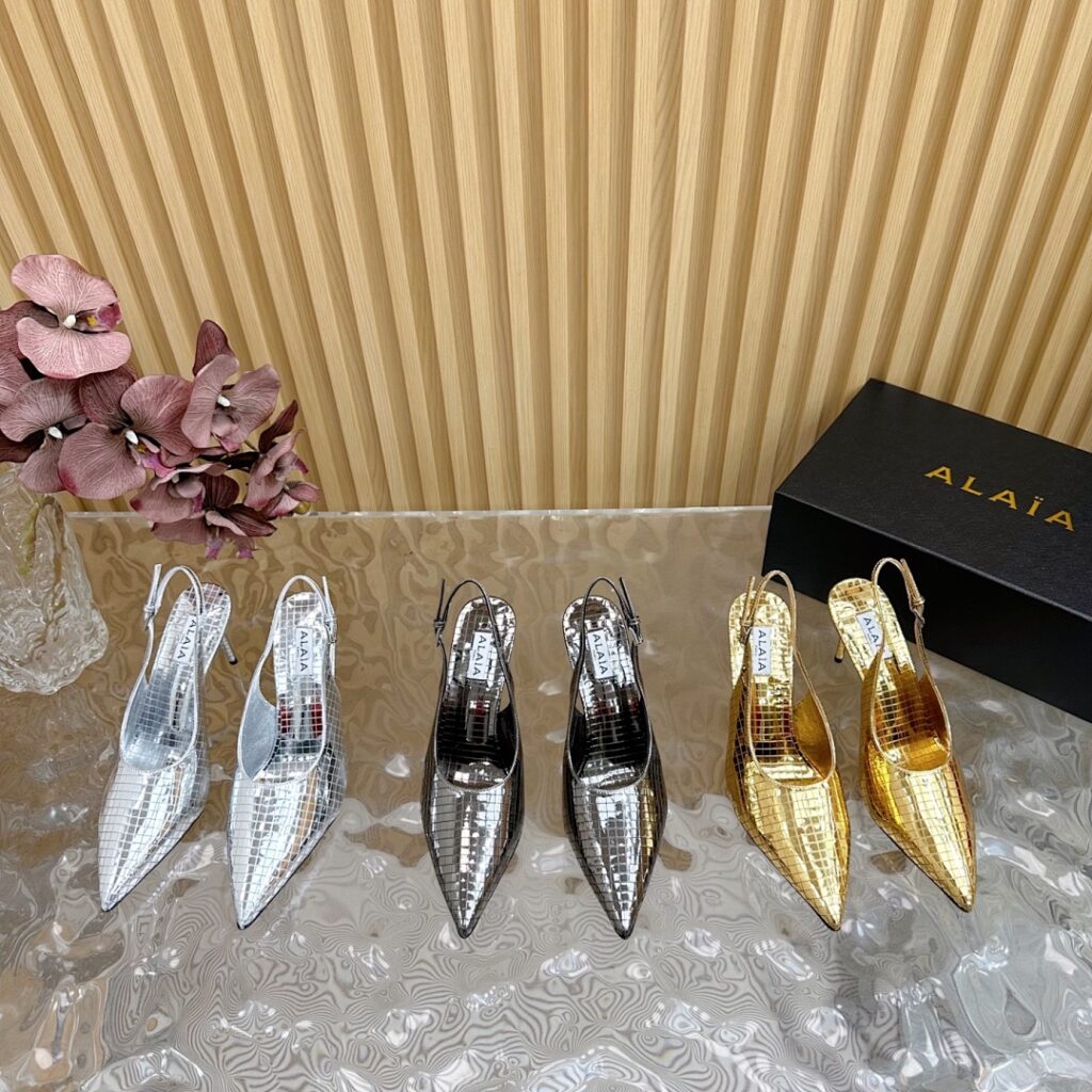 Alaia Shoe Style 3201197