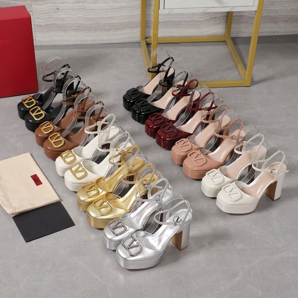 Valentino Shoe Style 3501123
