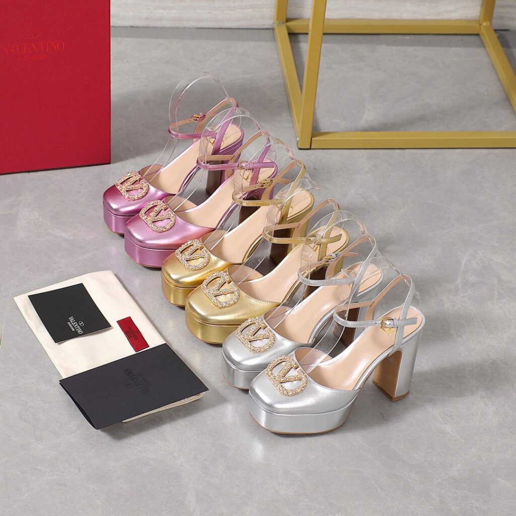 Valentino Shoe Style 3501123