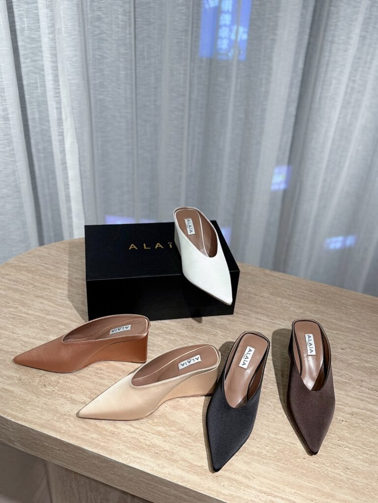 Alaia Shoe Style 2601150