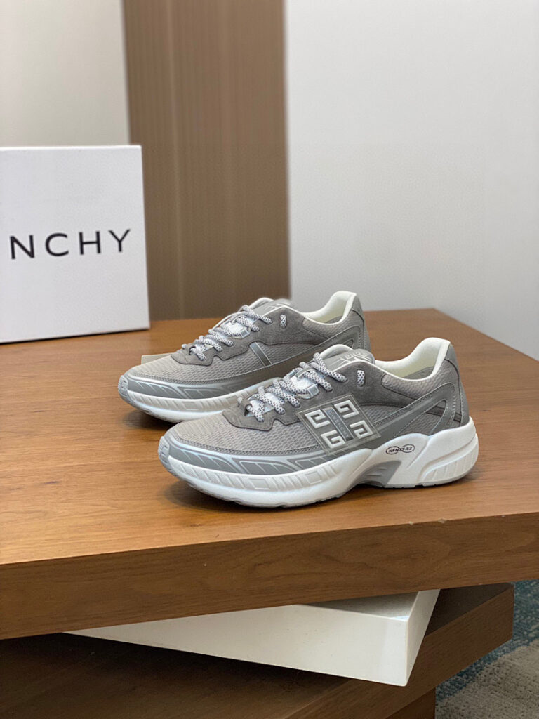 Givenchy Shoe Style 2701128
