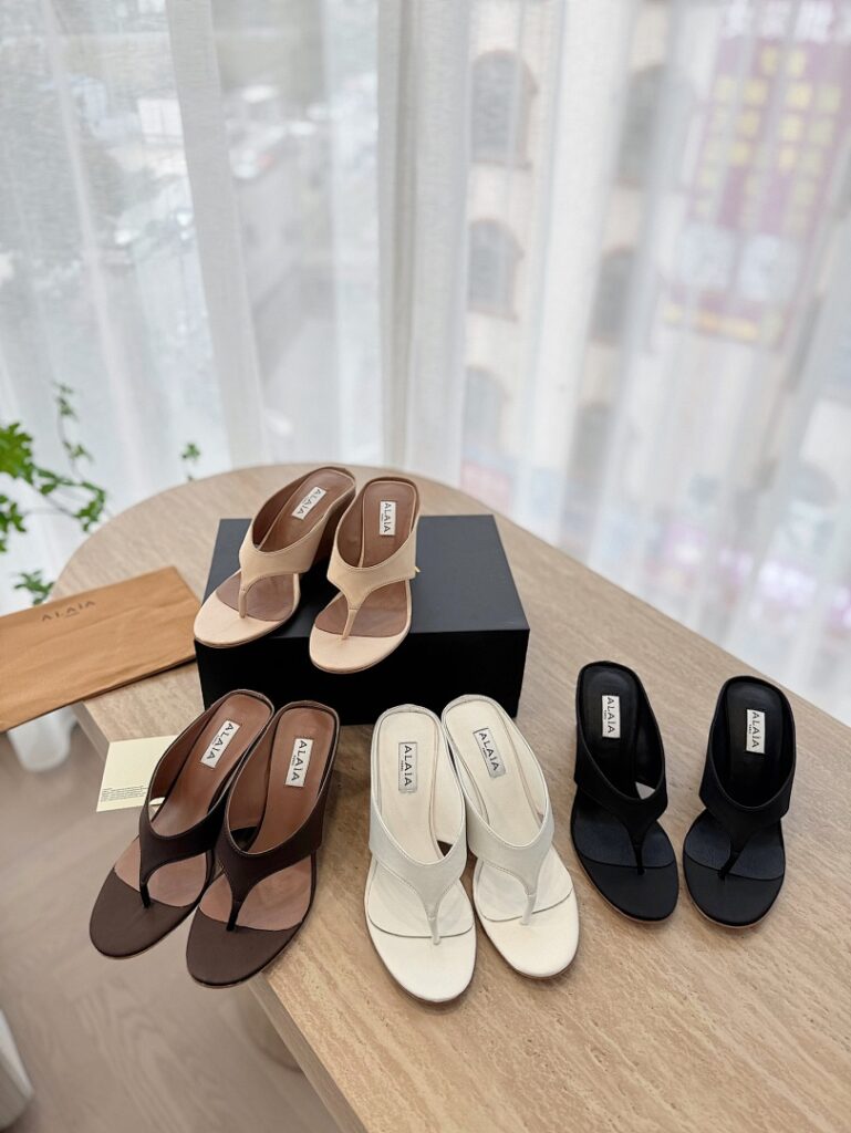Alaia Shoe Style 2511150