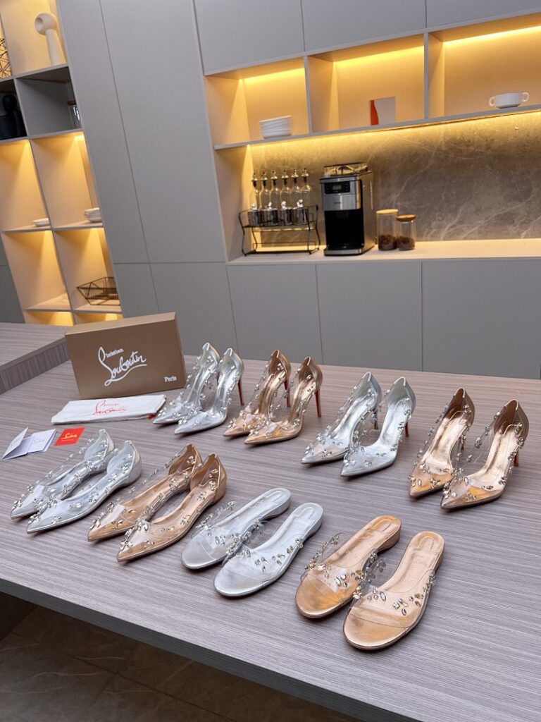 Christian Louboutin Shoe Style 2801192